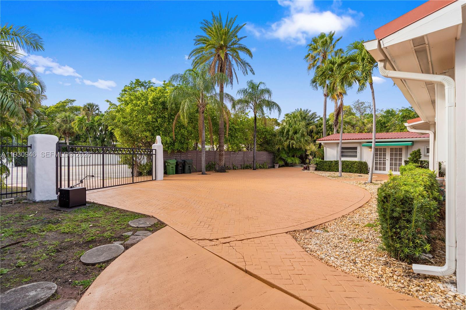 HARBOR BEACH - Residential