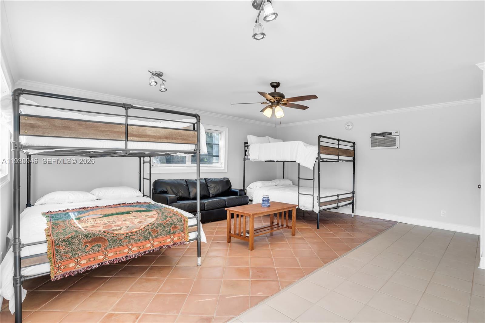 HARBOR BEACH - Residential