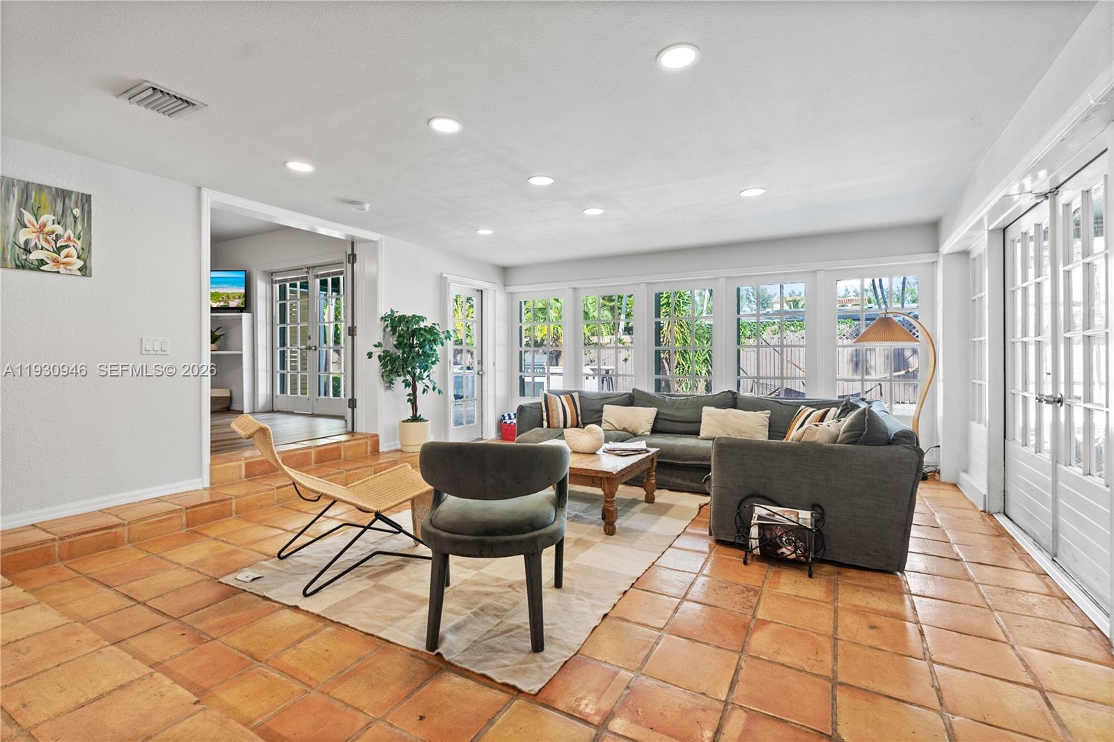 HARBOR BEACH - Residential