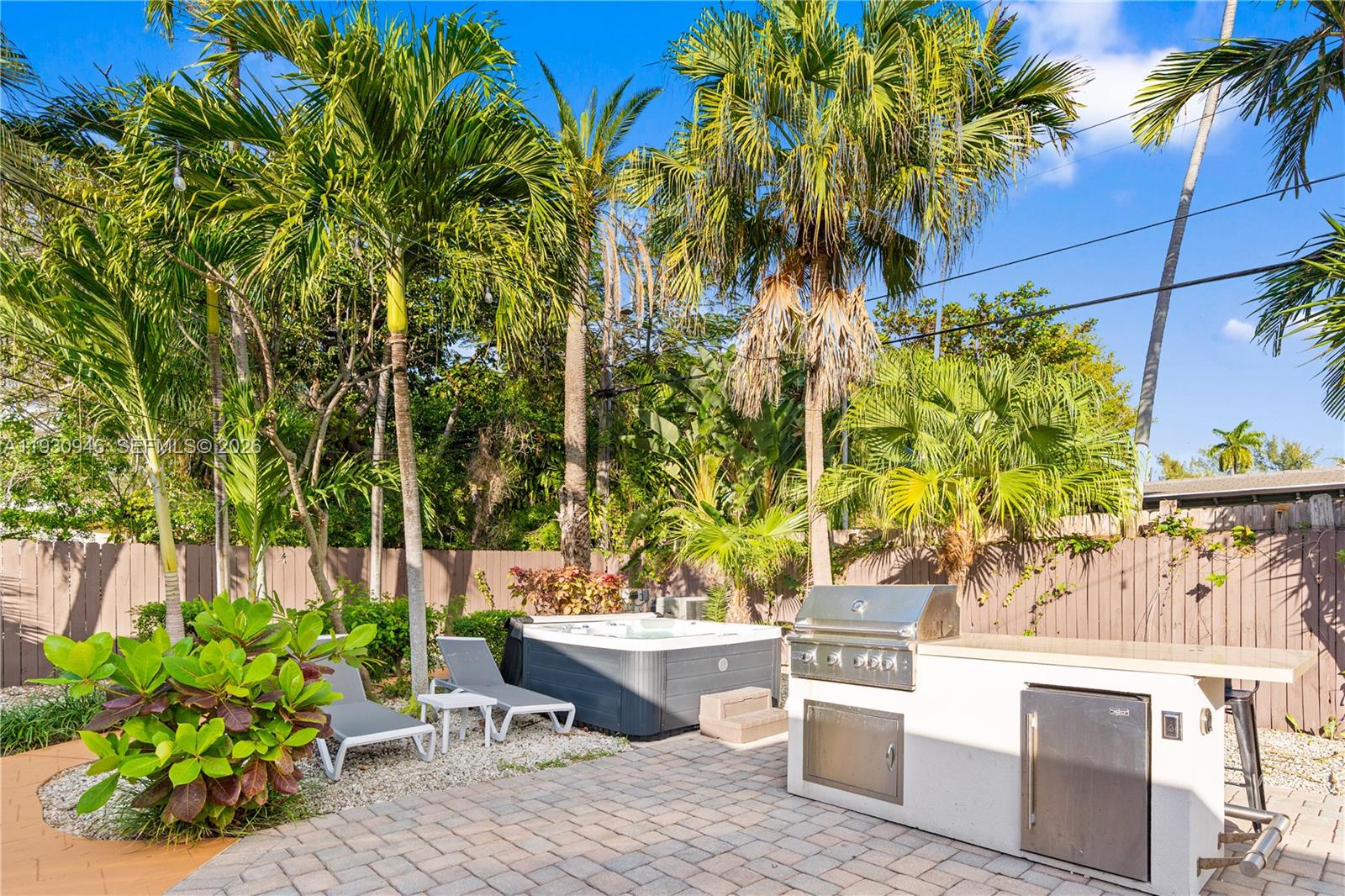 HARBOR BEACH - Residential