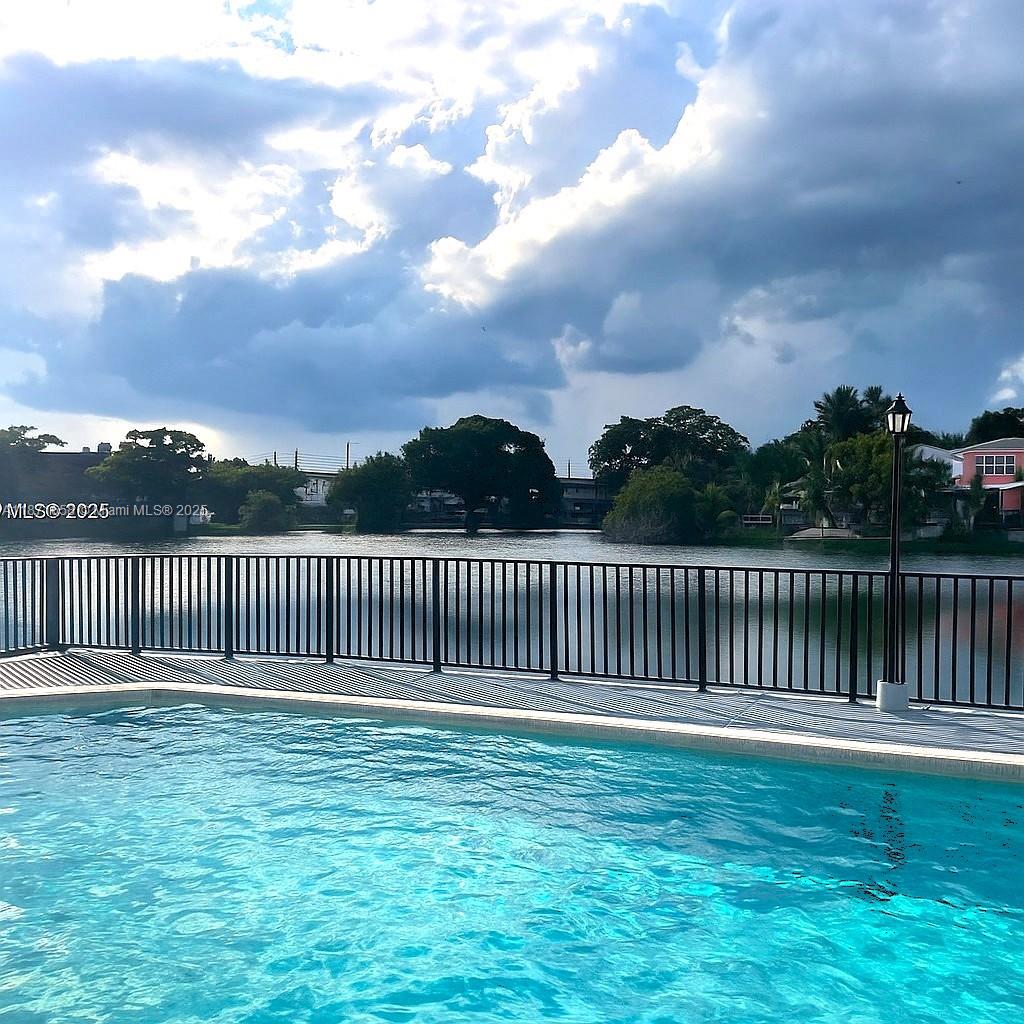 KINGS COVE CONDO - Residential