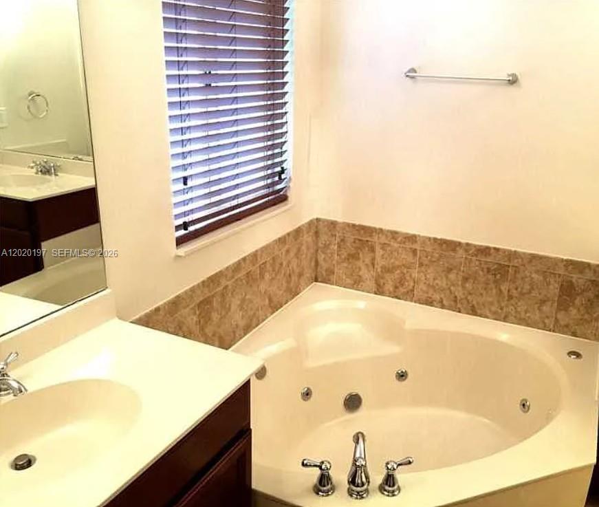MAJORCA ISLES III CONDO - Residential