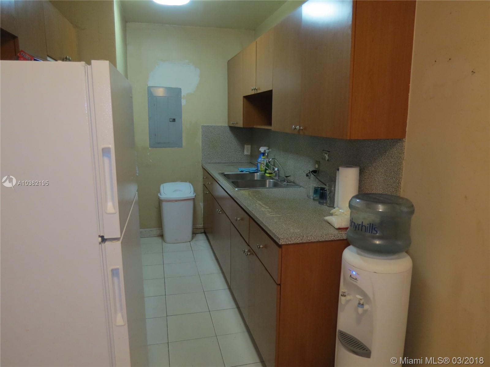 TROPICAL ESTATES - Residential