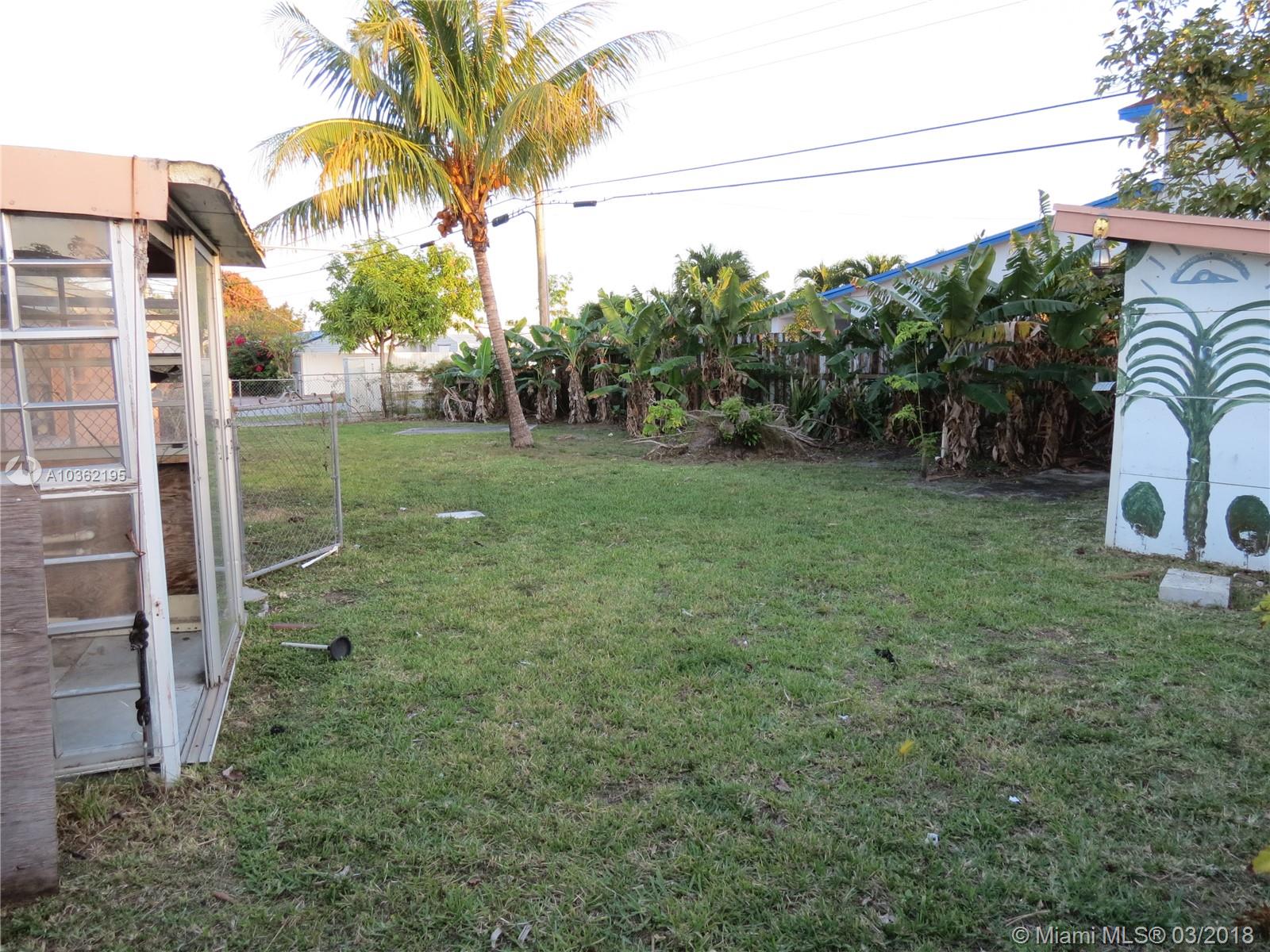 TROPICAL ESTATES - Residential