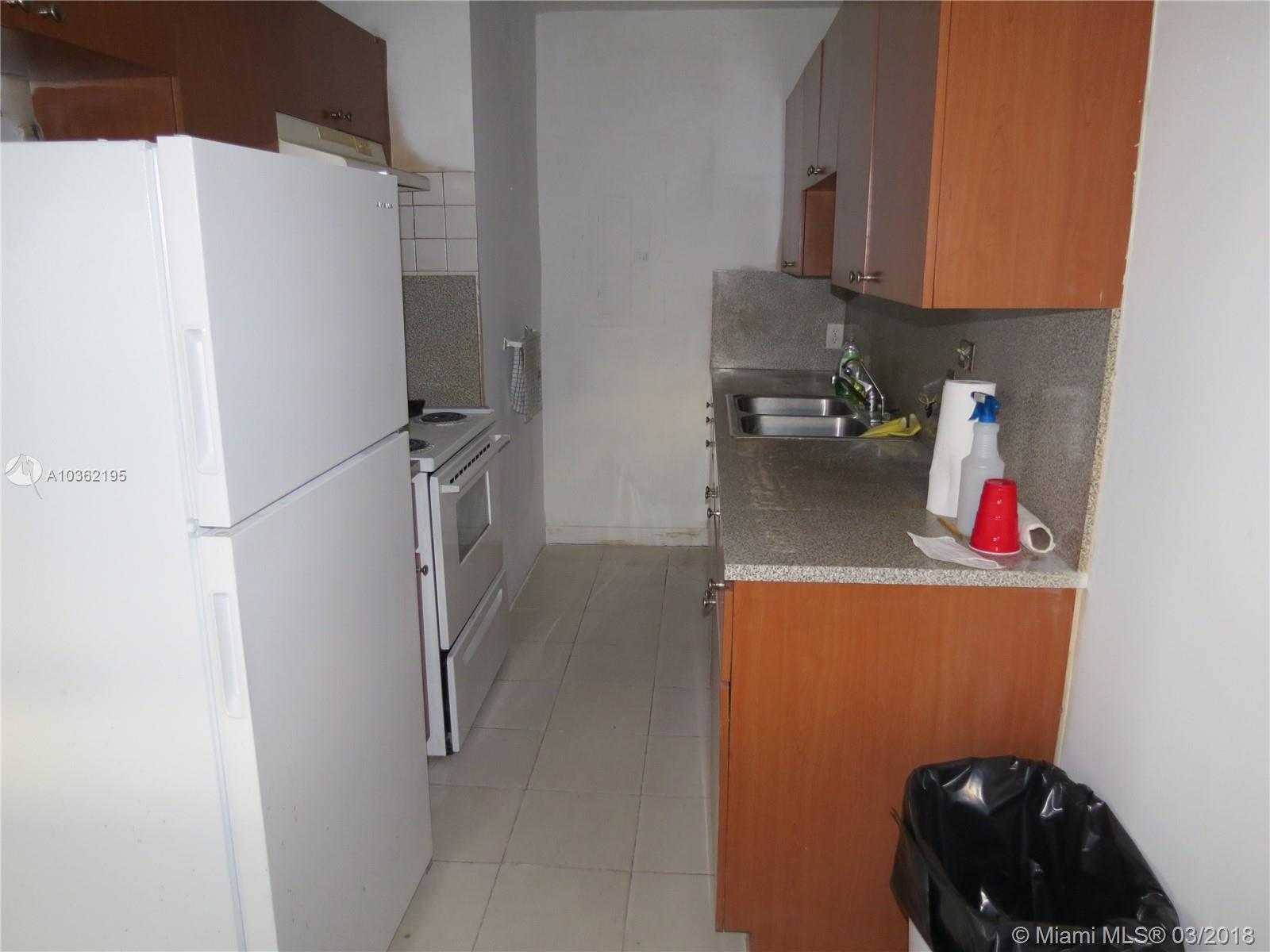 TROPICAL ESTATES - Residential