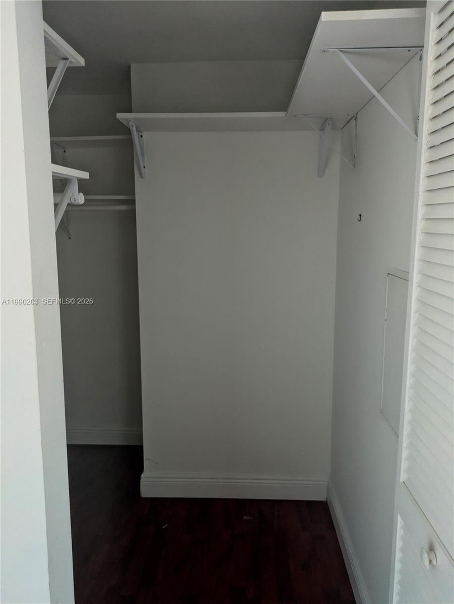 DOWNTOWN DADELAND CONDO N - Residential Lease