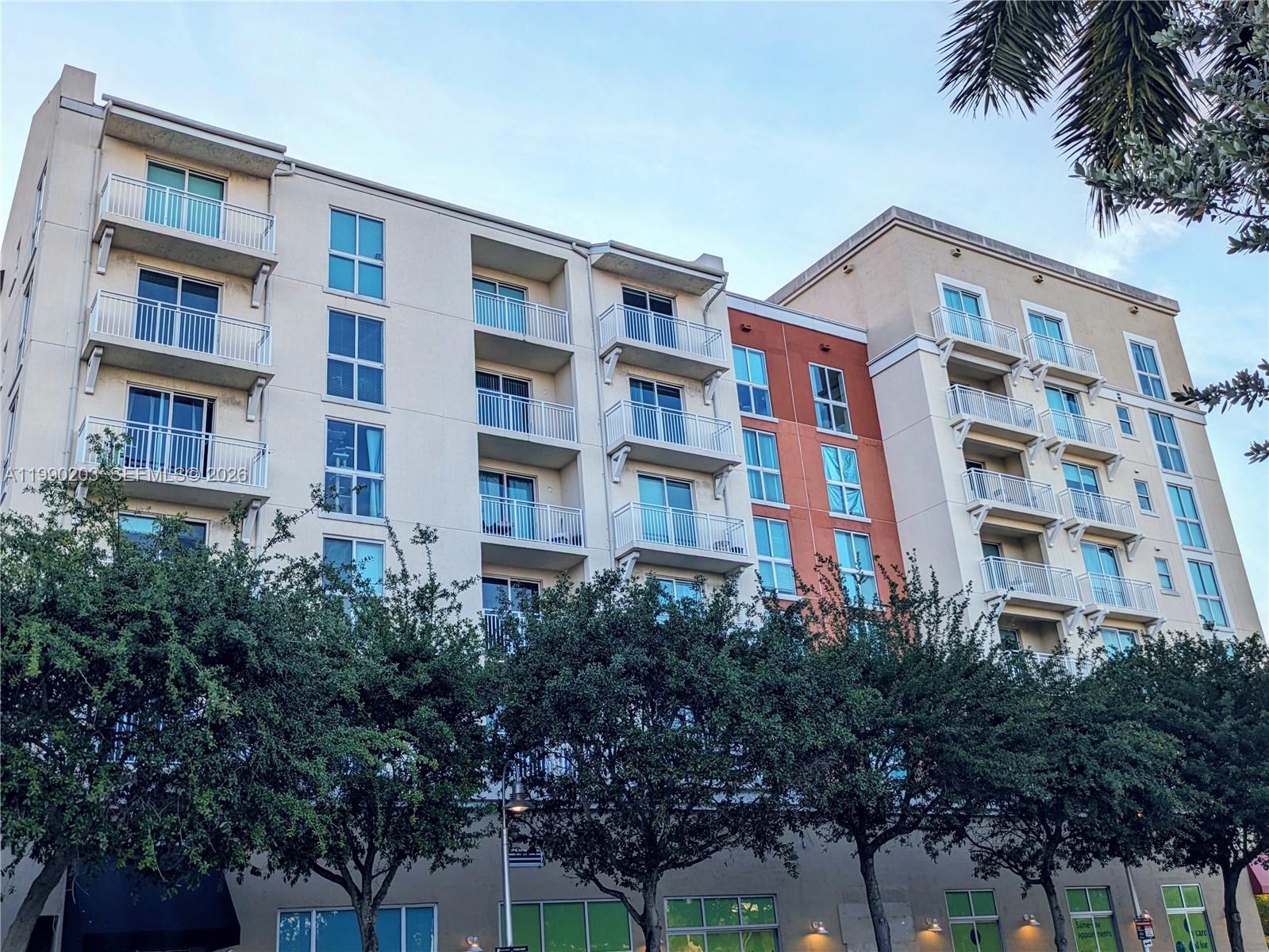 DOWNTOWN DADELAND CONDO N - Residential Lease