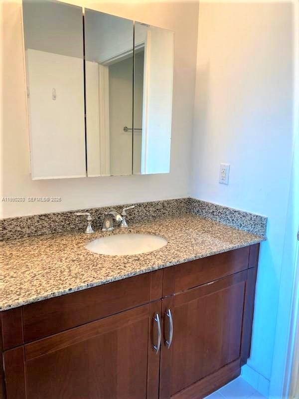 DOWNTOWN DADELAND CONDO N - Residential Lease