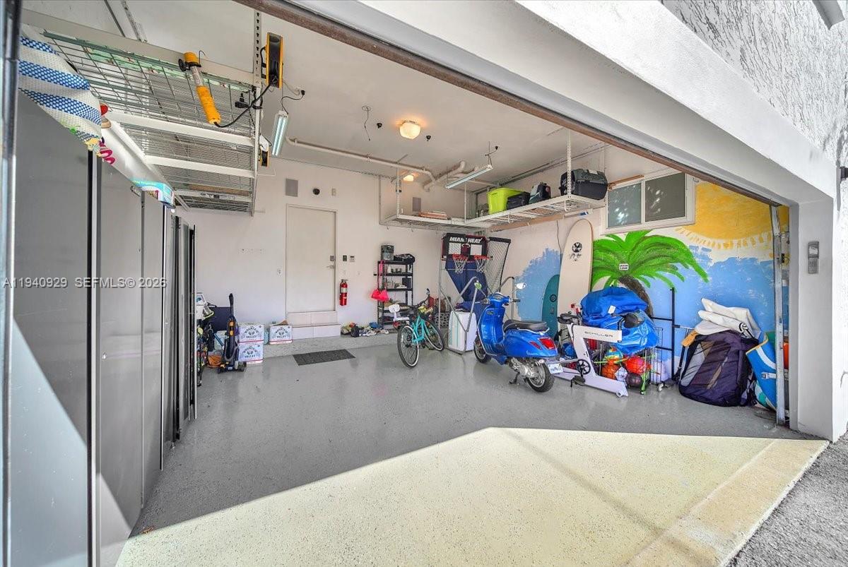 BEACH COLONY CONDO - Residential