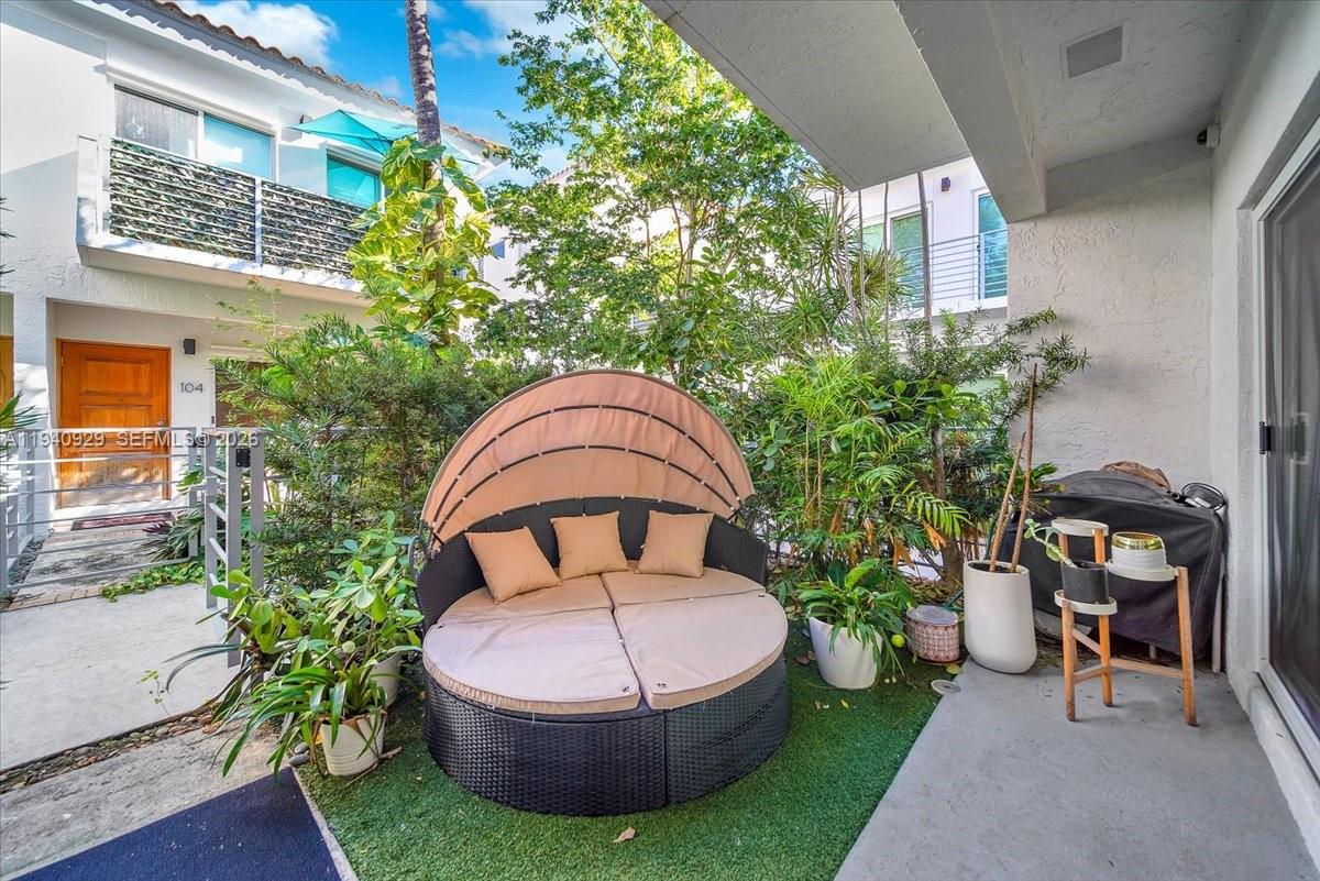 BEACH COLONY CONDO - Residential