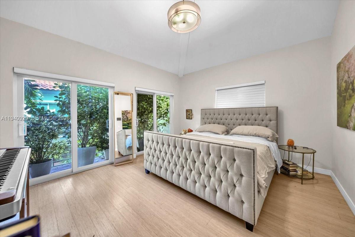 BEACH COLONY CONDO - Residential