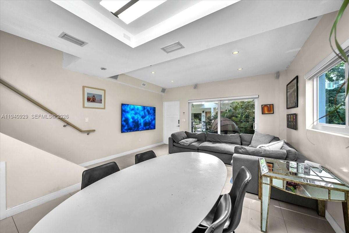 BEACH COLONY CONDO - Residential