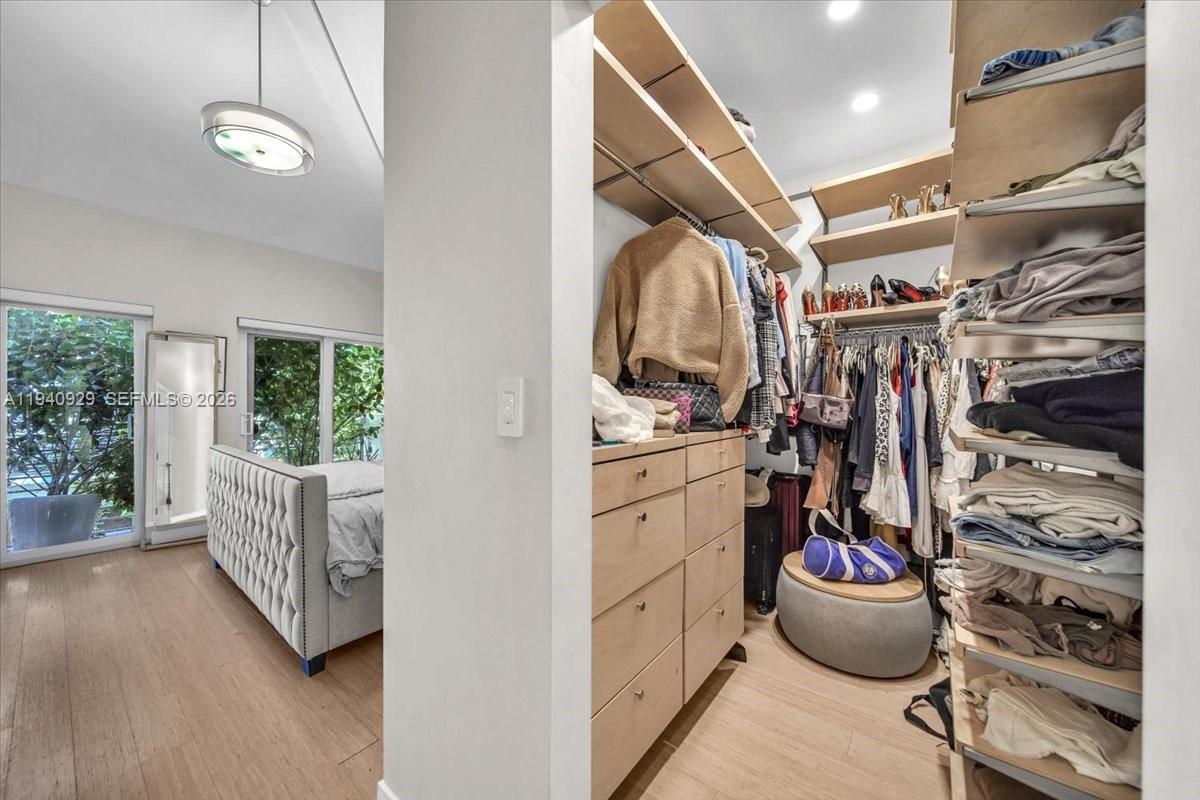 BEACH COLONY CONDO - Residential