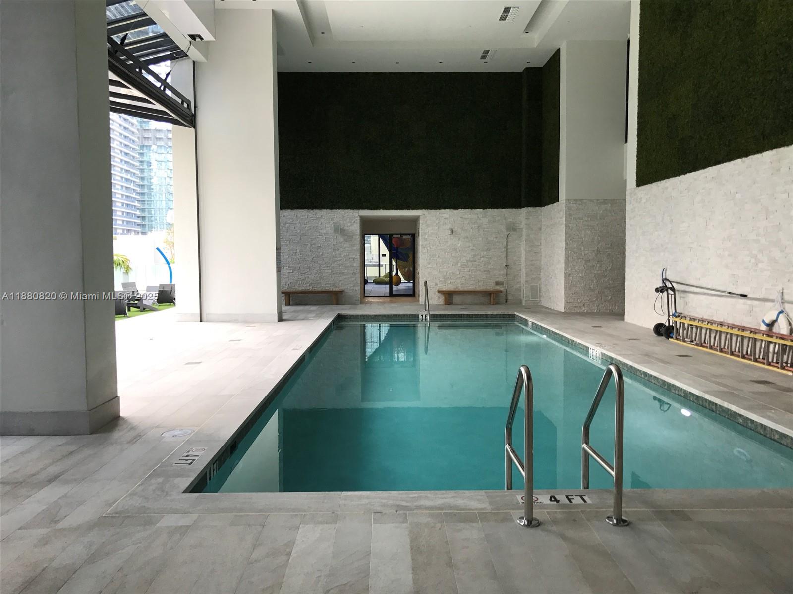 1010 BRICKELL CONDO - Residential