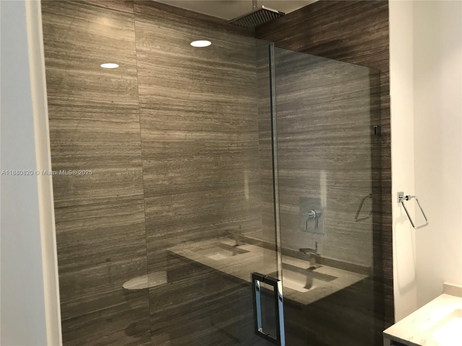 1010 BRICKELL CONDO - Residential