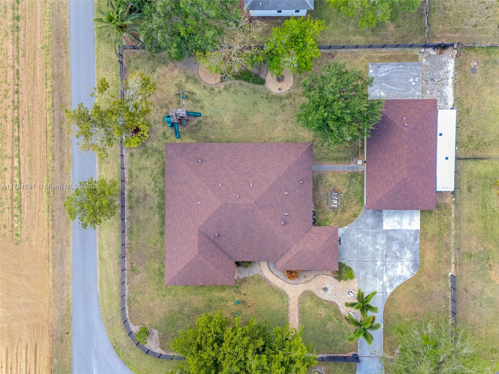 BISCADO ESTS SEC 1 - Residential