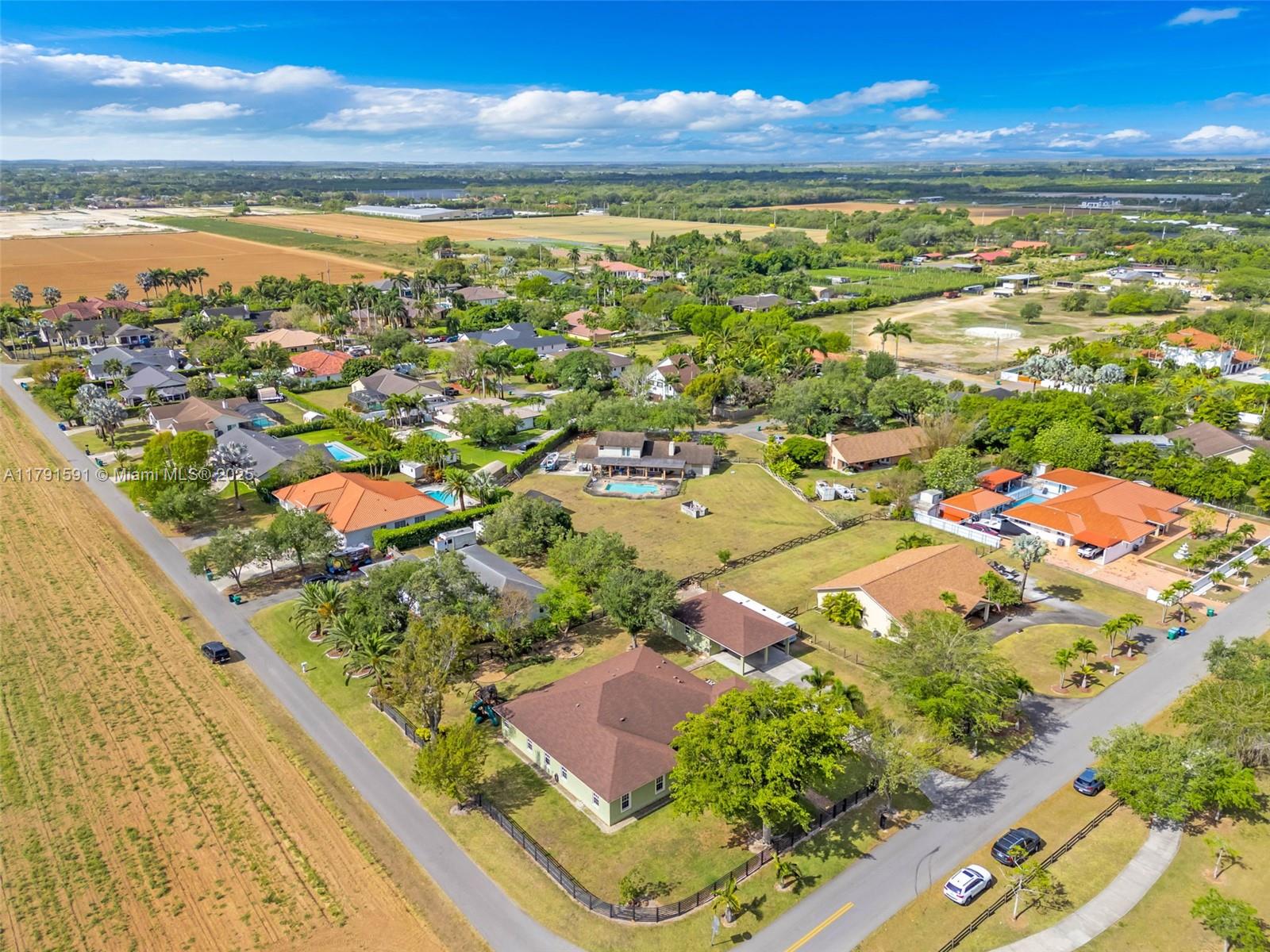 BISCADO ESTS SEC 1 - Residential