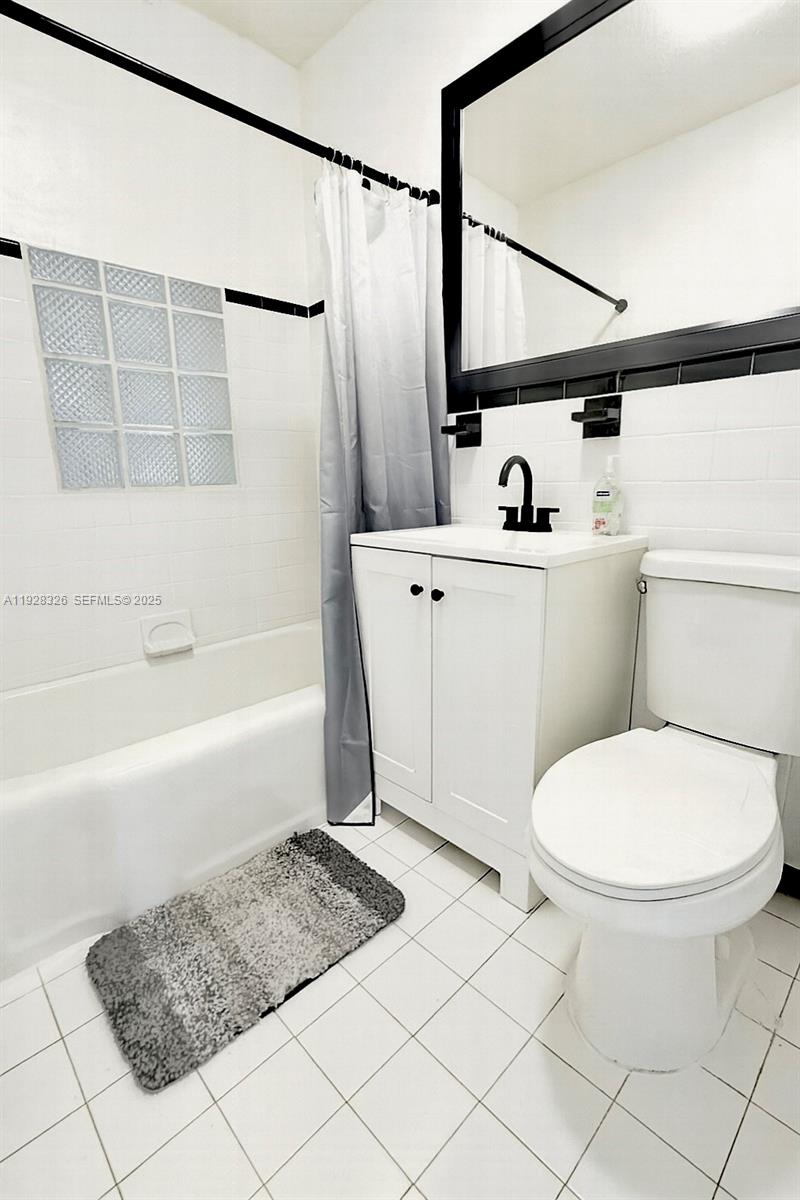 CAROLE ANNE PARK - Residential