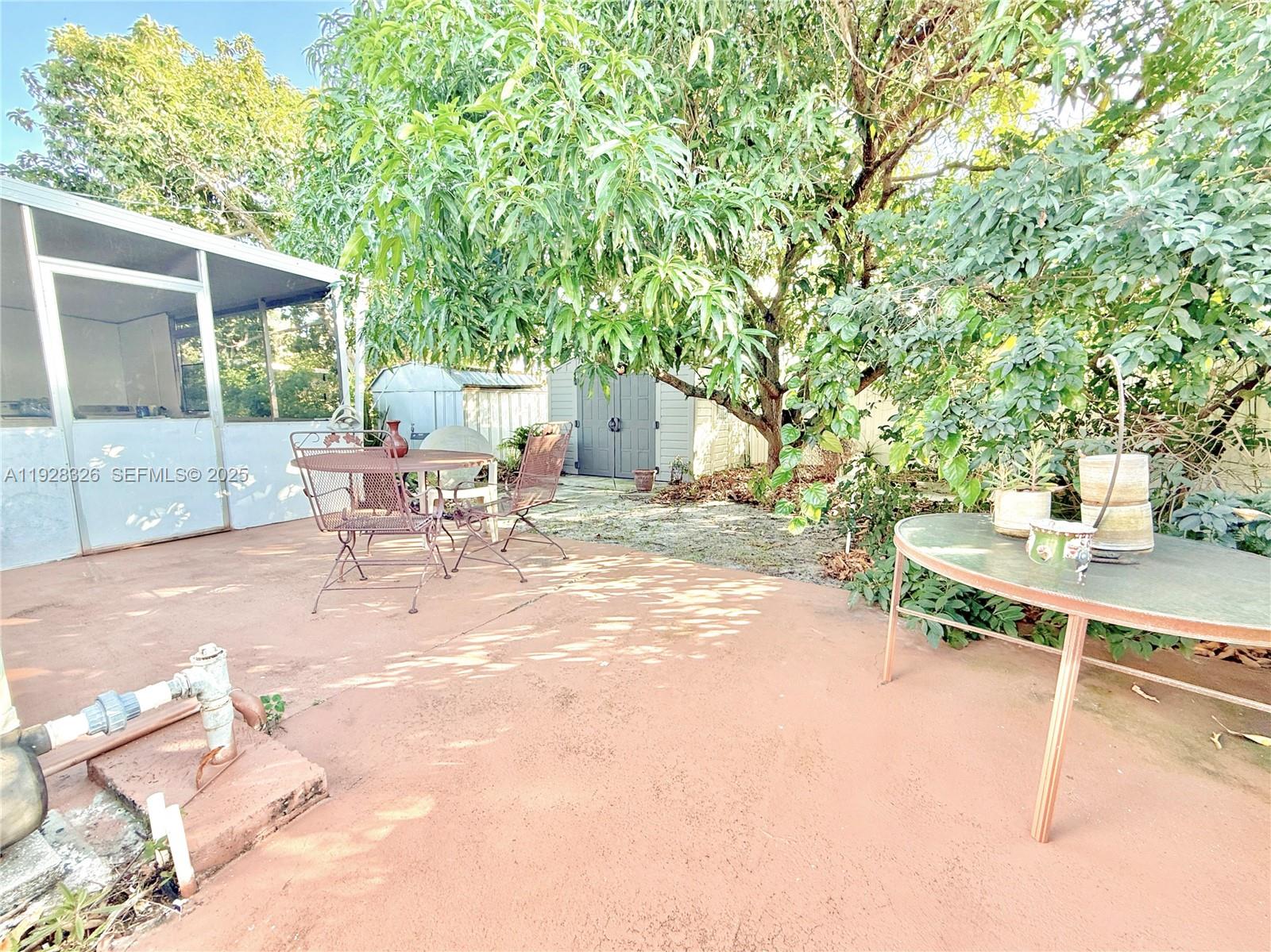 CAROLE ANNE PARK - Residential