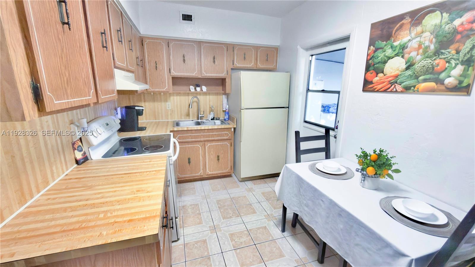 CAROLE ANNE PARK - Residential