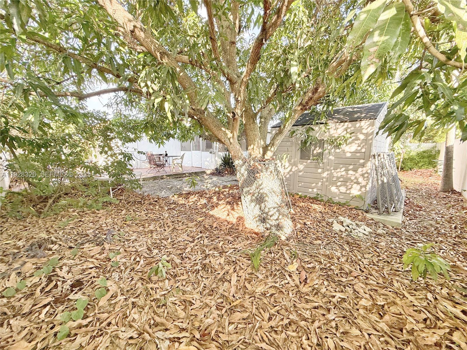 CAROLE ANNE PARK - Residential