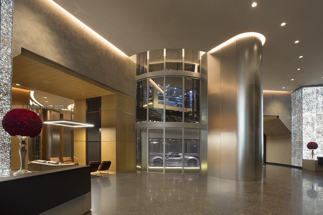 18555 COLLINS AVENUE COND - Residential Lease