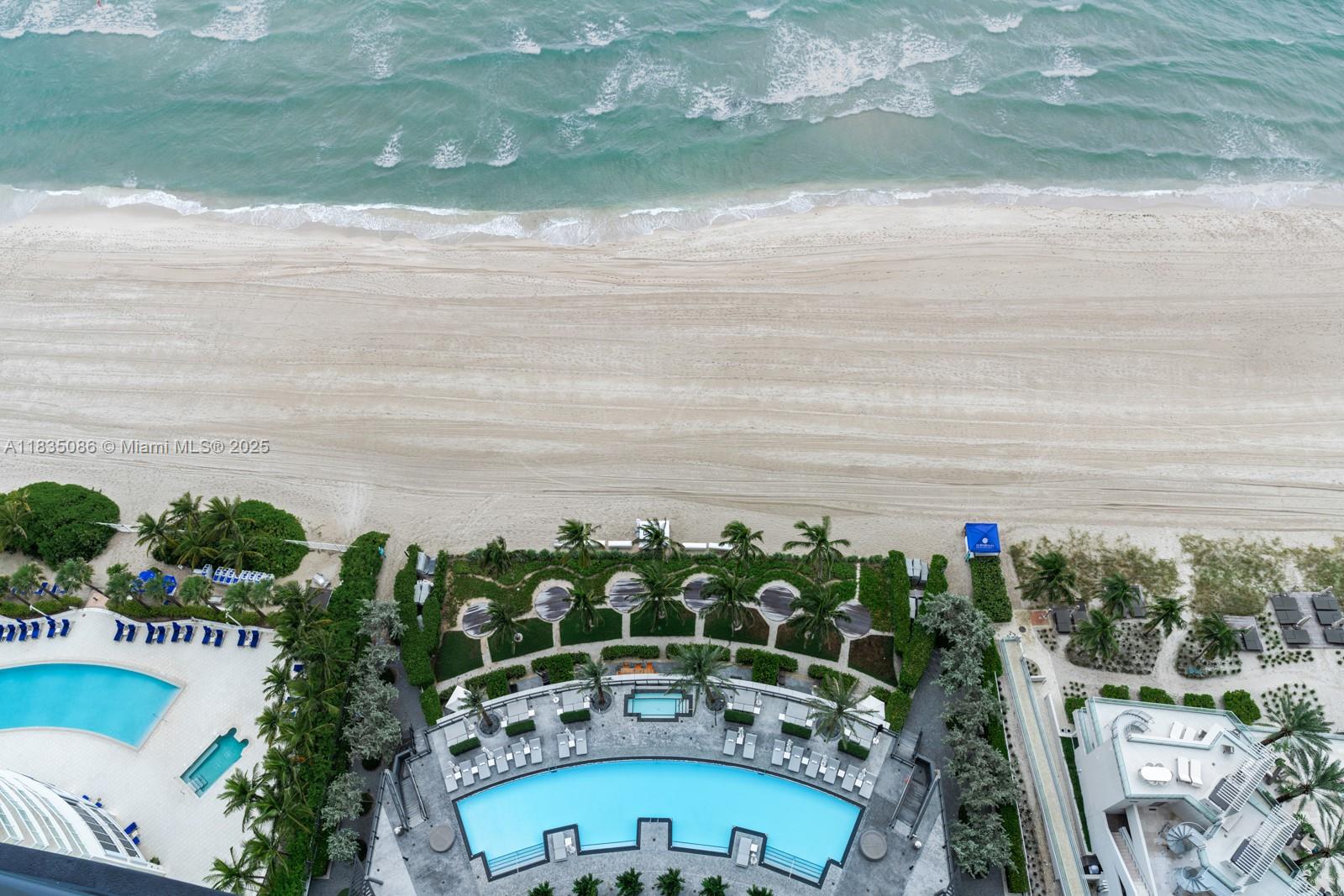 18555 COLLINS AVENUE COND - Residential Lease