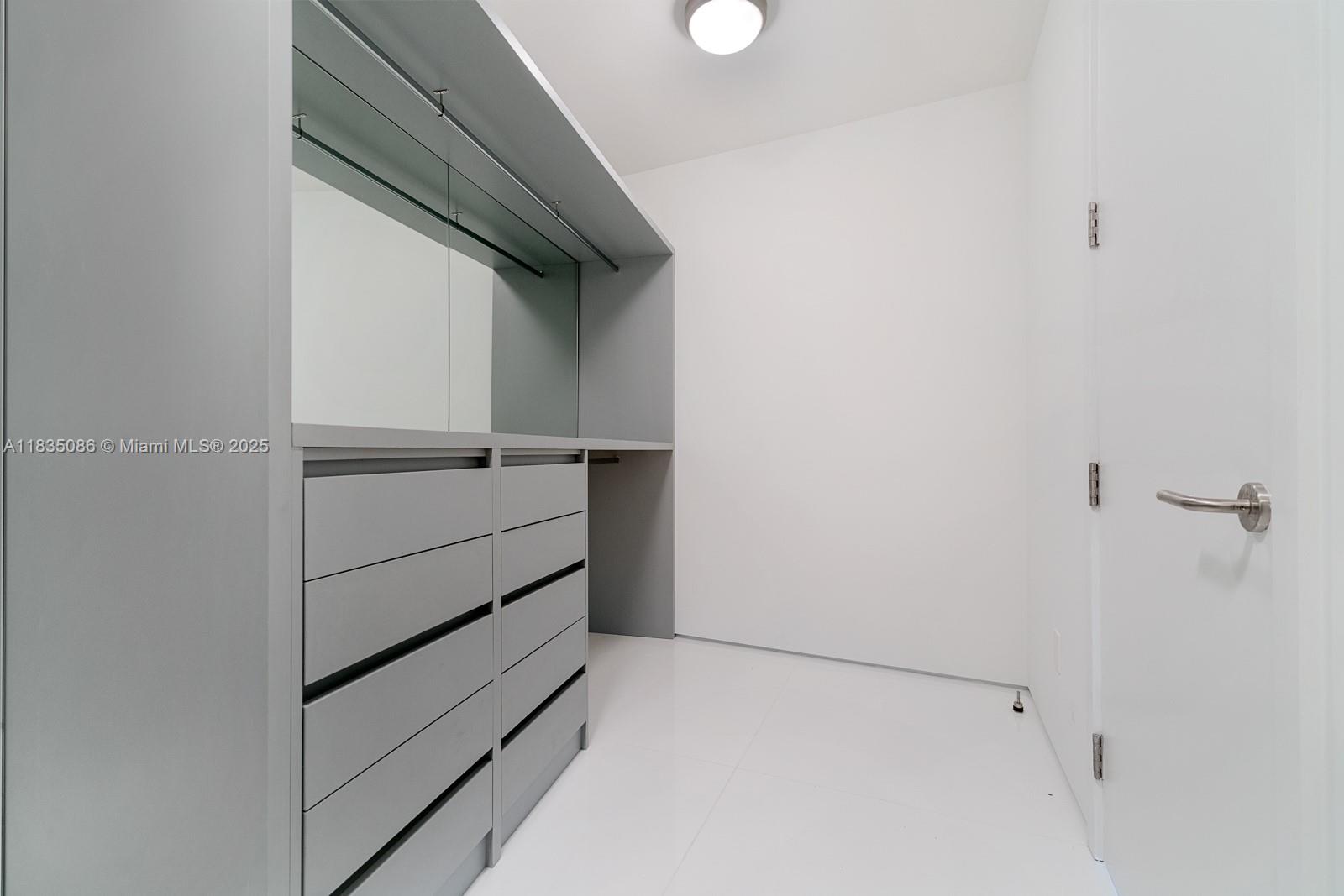 18555 COLLINS AVENUE COND - Residential Lease