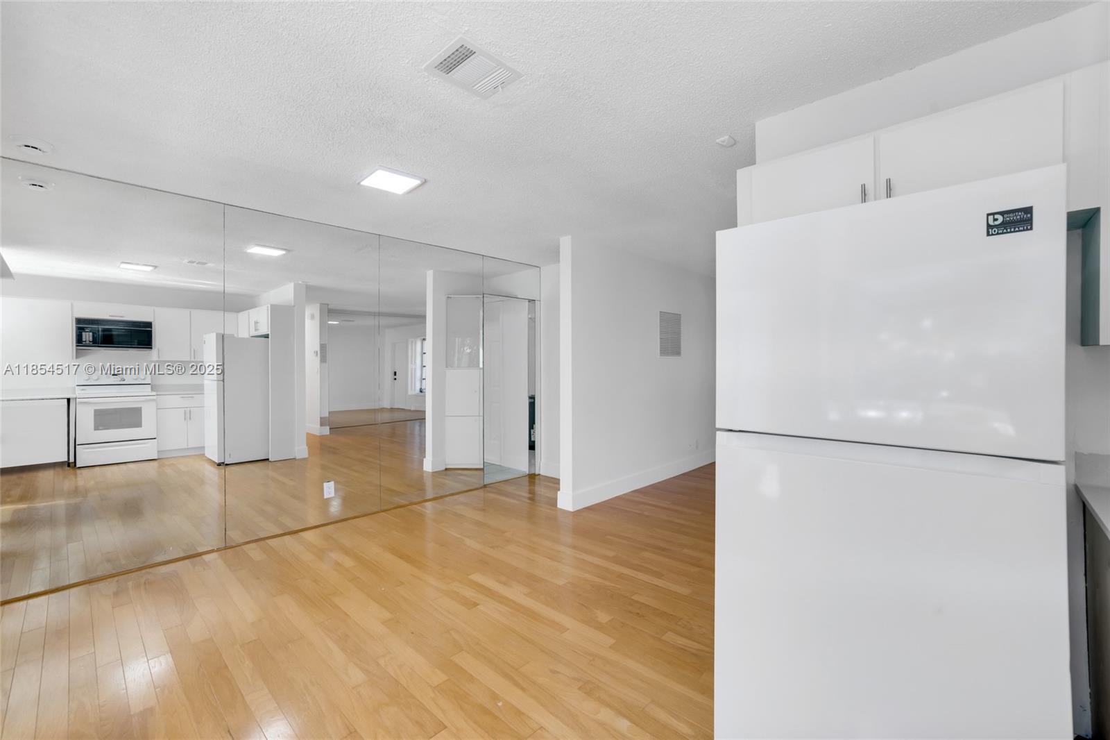 ROYAL PALM ACRES SECOND S - Residential Lease
