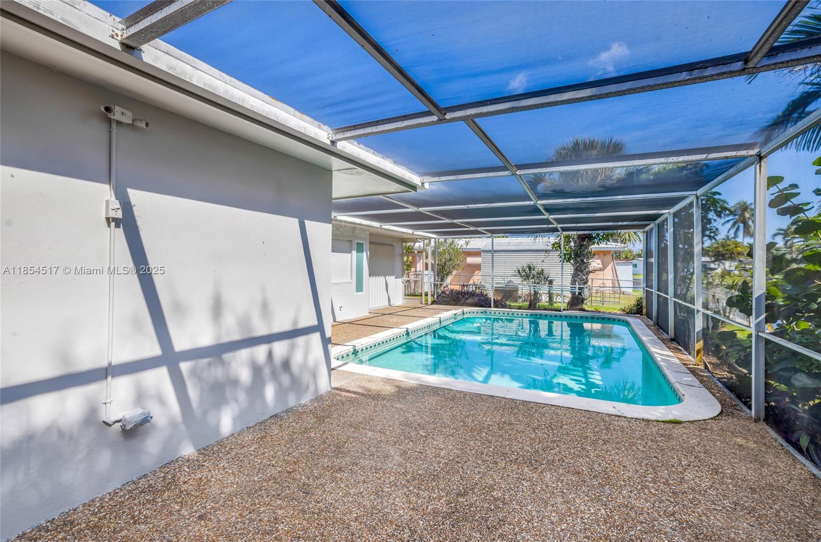 ROYAL PALM ACRES SECOND S - Residential Lease