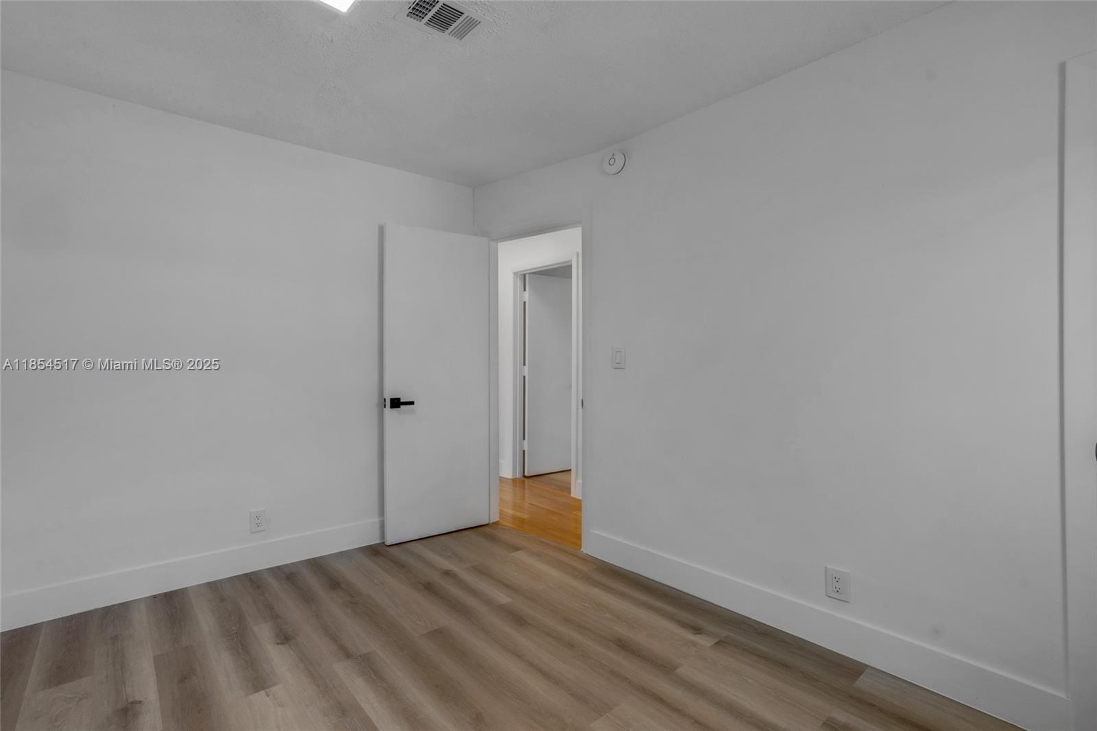 ROYAL PALM ACRES SECOND S - Residential Lease