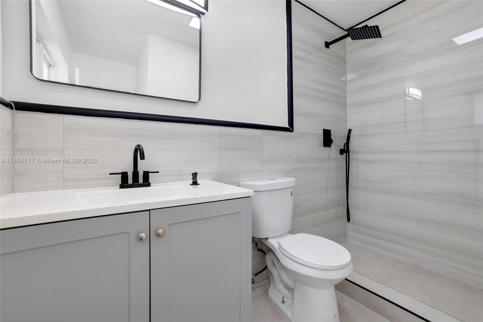 ROYAL PALM ACRES SECOND S - Residential Lease