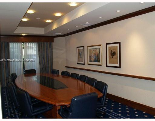 TURNBERRY ON THE GREEN CO - Residential