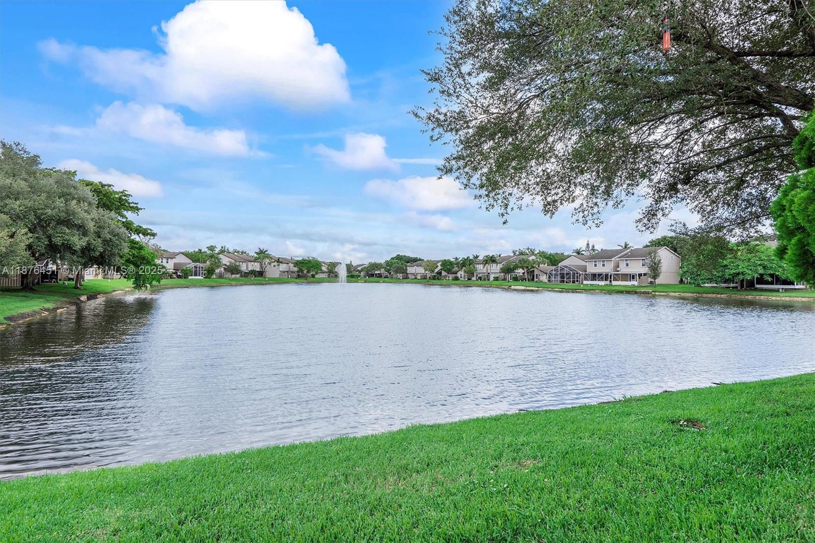 TWIN FOUNTAINS REPLAT - Residential