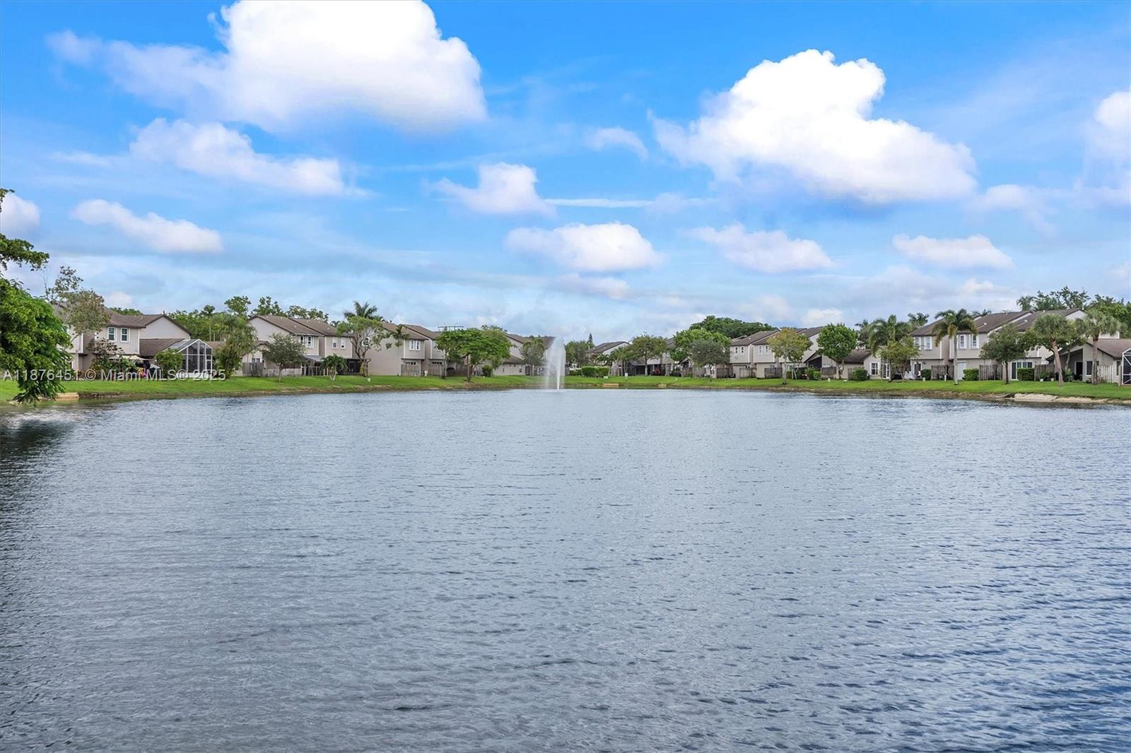 TWIN FOUNTAINS REPLAT - Residential