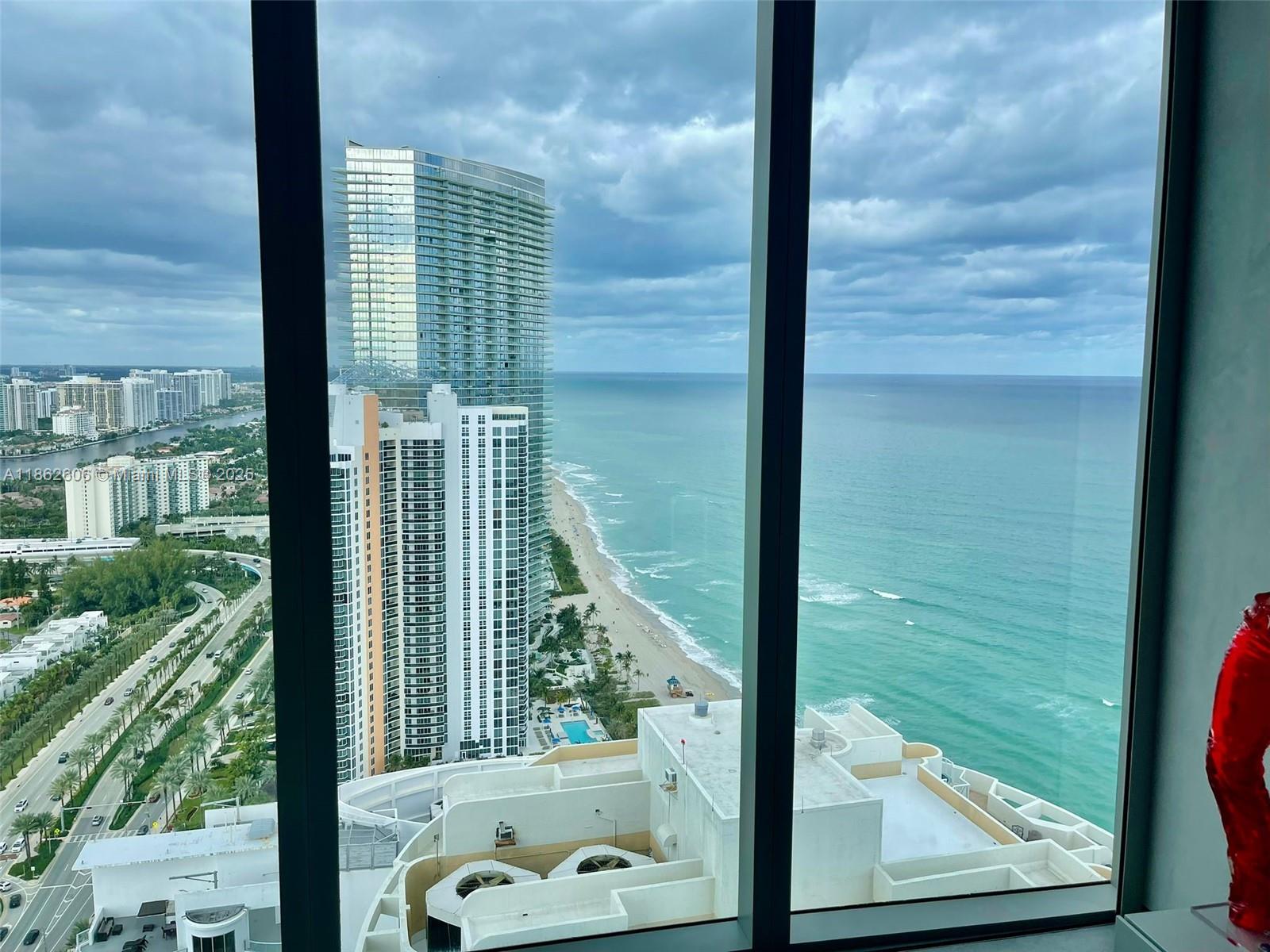 18555 COLLINS AVENUE COND - Residential Lease