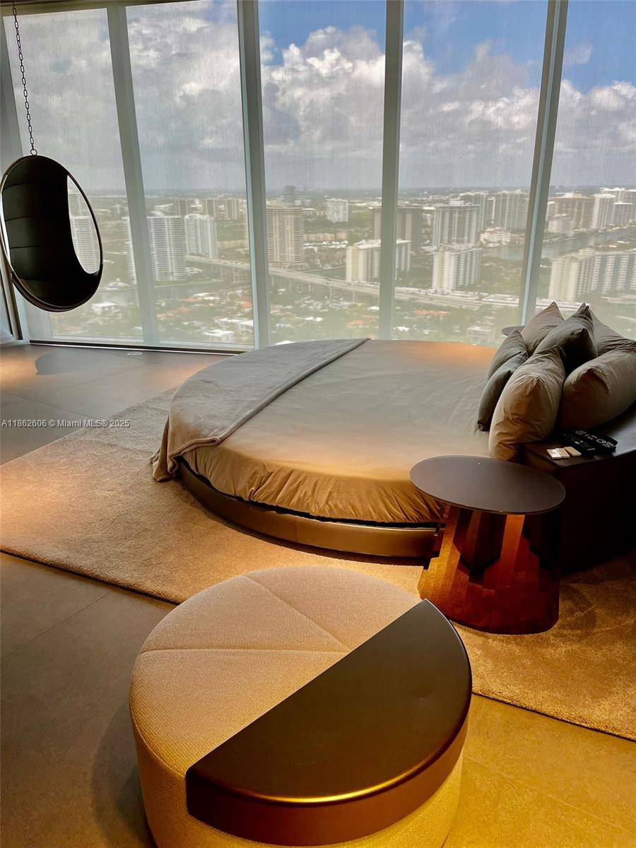 18555 COLLINS AVENUE COND - Residential Lease