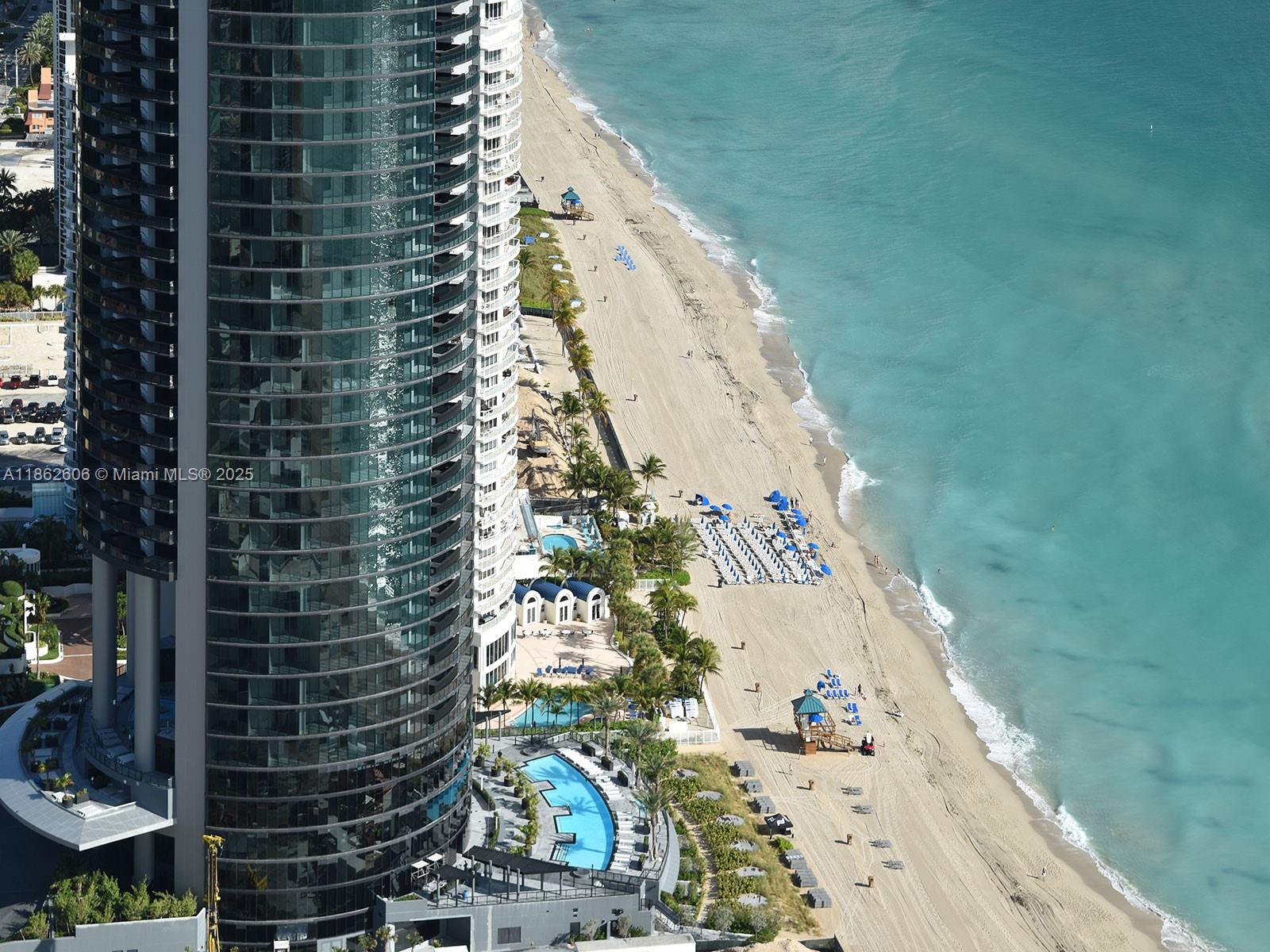 18555 COLLINS AVENUE COND - Residential Lease