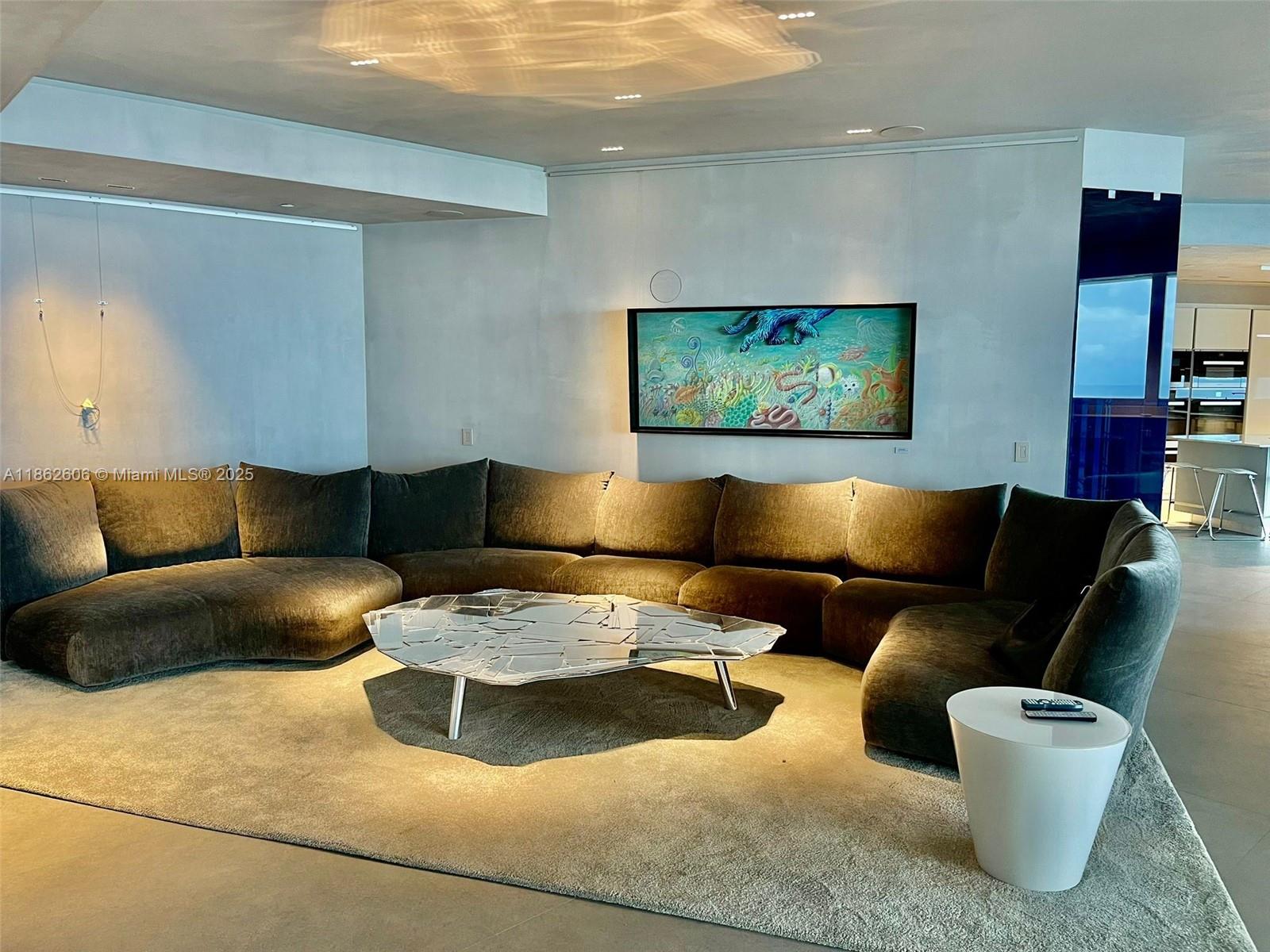 18555 COLLINS AVENUE COND - Residential Lease