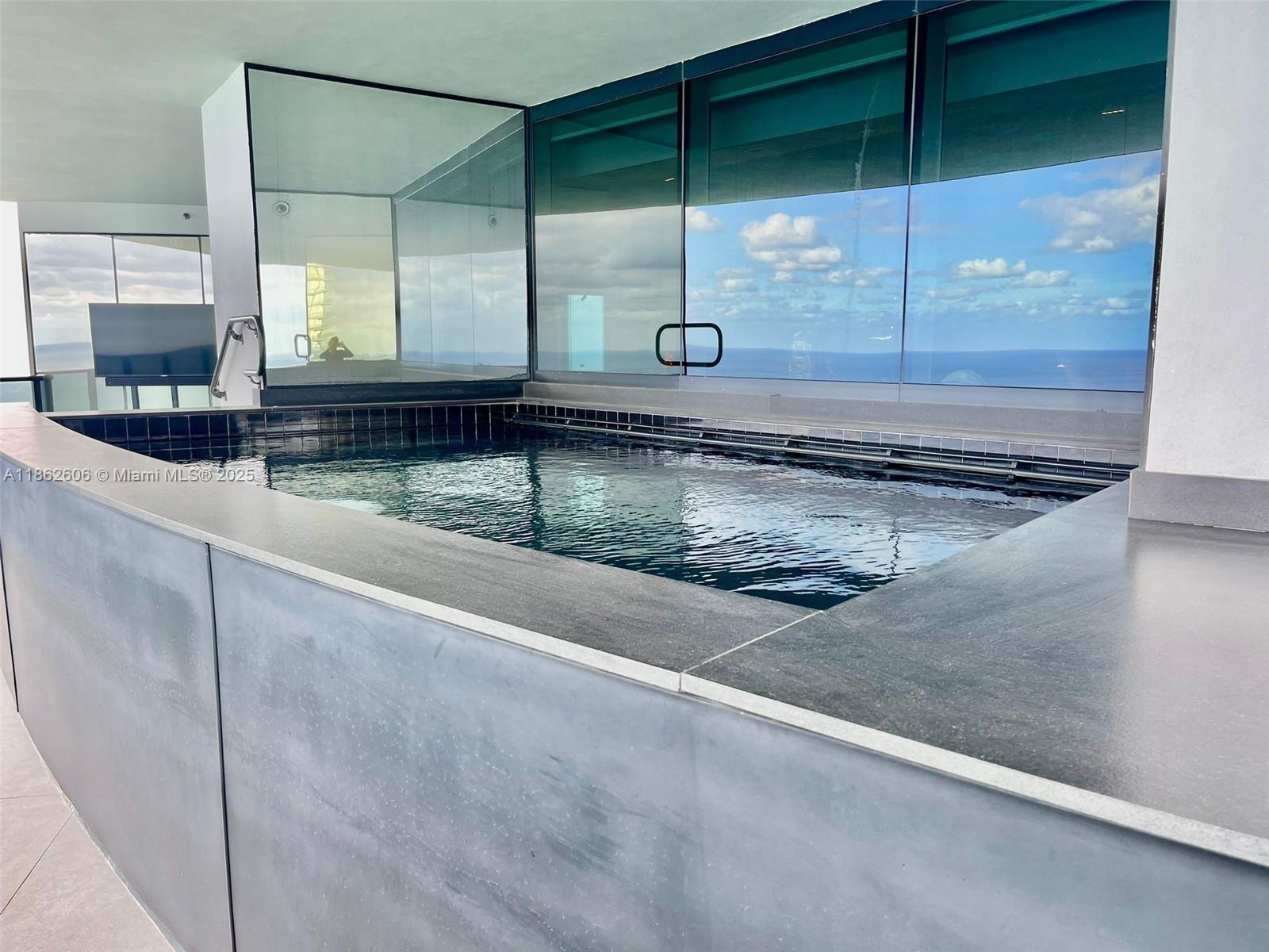 18555 COLLINS AVENUE COND - Residential Lease