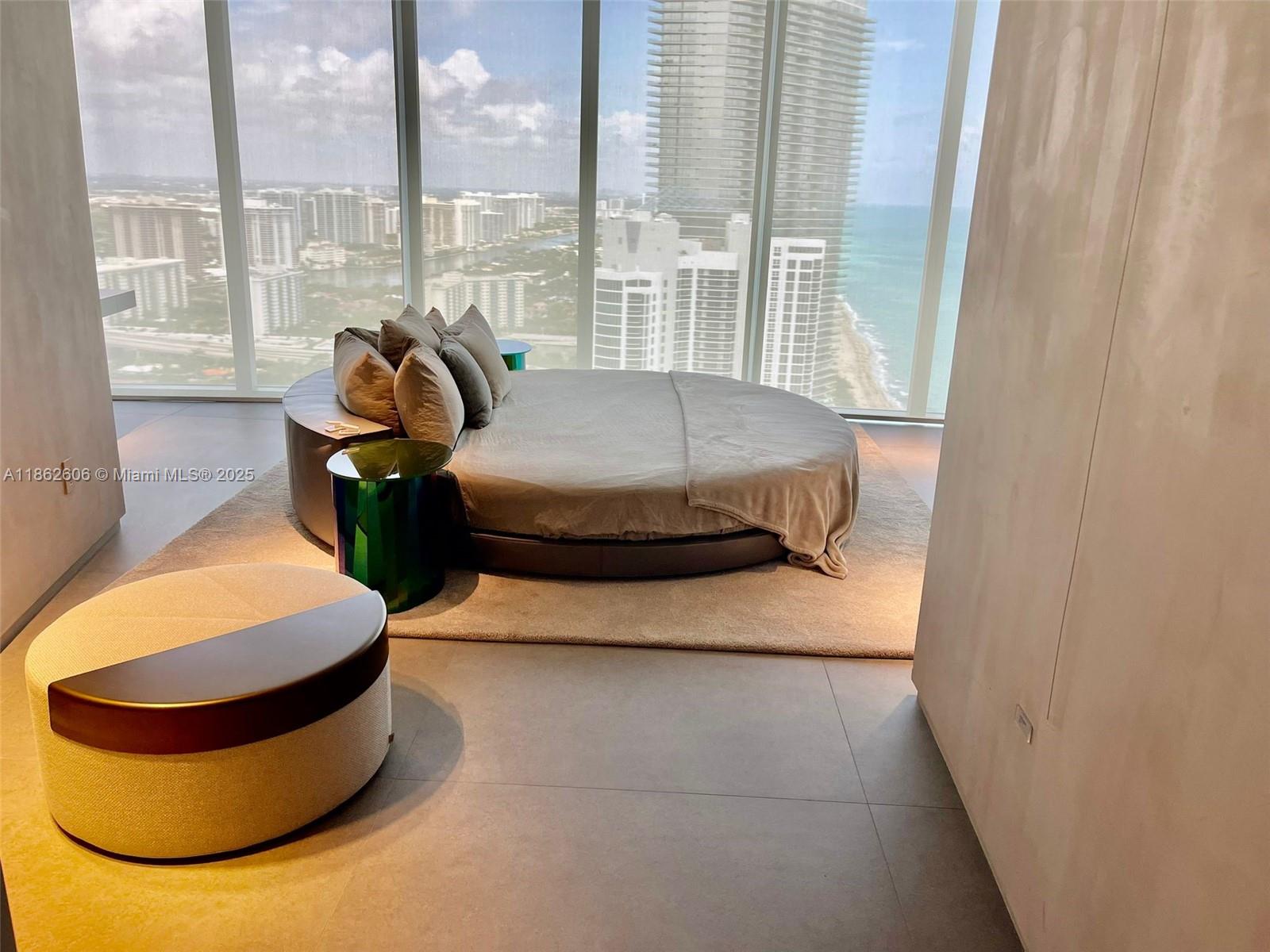 18555 COLLINS AVENUE COND - Residential Lease