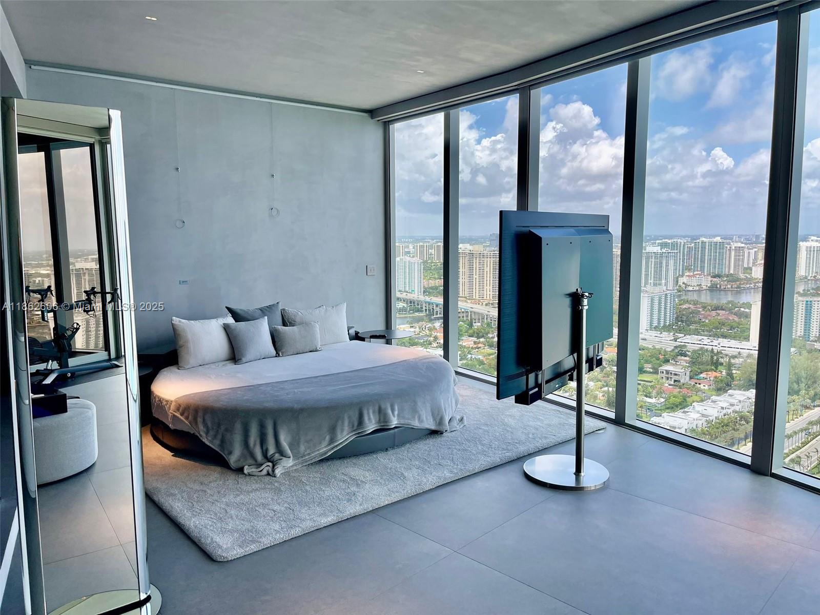 18555 COLLINS AVENUE COND - Residential Lease