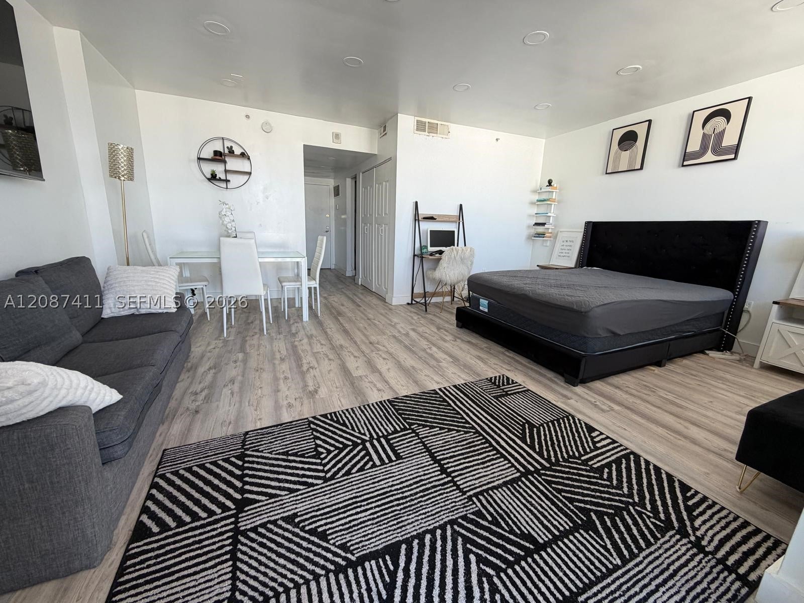 Properties 3 2829 Indian Creek Dr 804