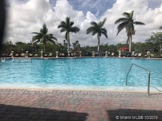 THE COURTS AT BAYSHORES - Residential