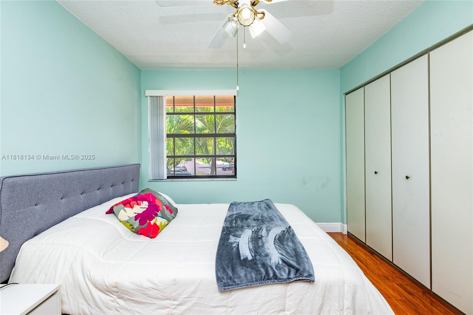 DIPLOMAT SQUARE CONDO - Residential
