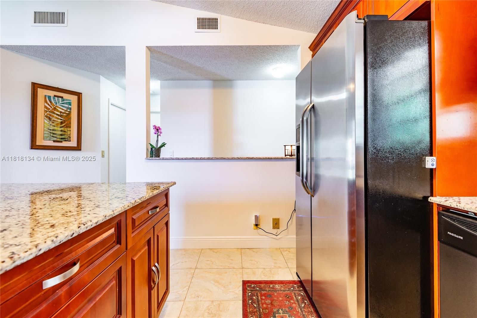 DIPLOMAT SQUARE CONDO - Residential