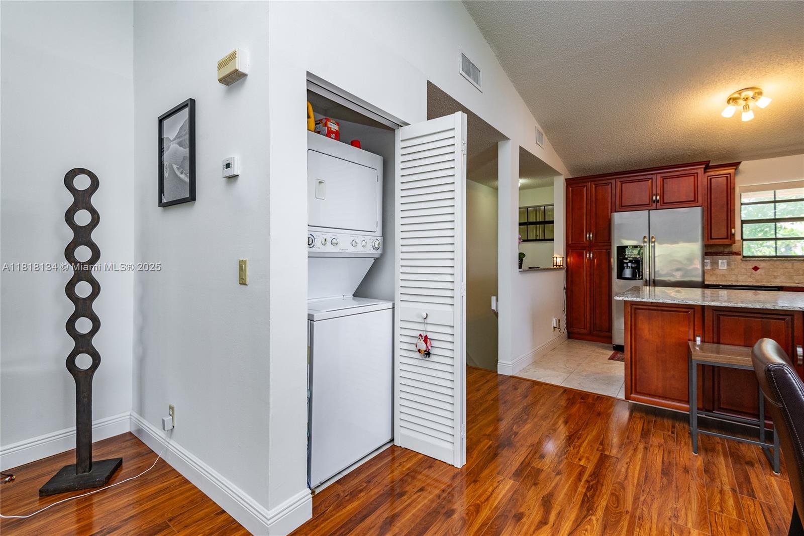 DIPLOMAT SQUARE CONDO - Residential