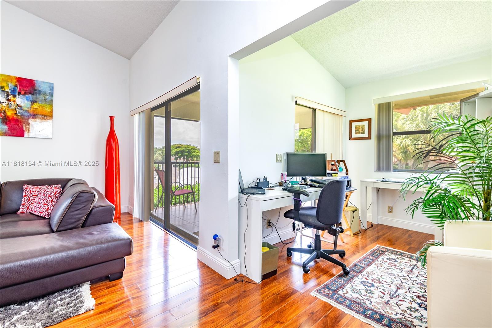DIPLOMAT SQUARE CONDO - Residential