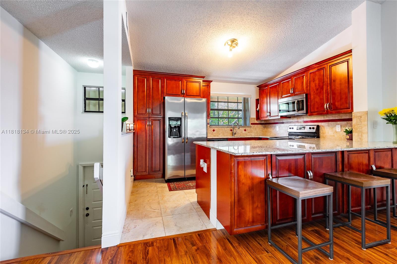 DIPLOMAT SQUARE CONDO - Residential