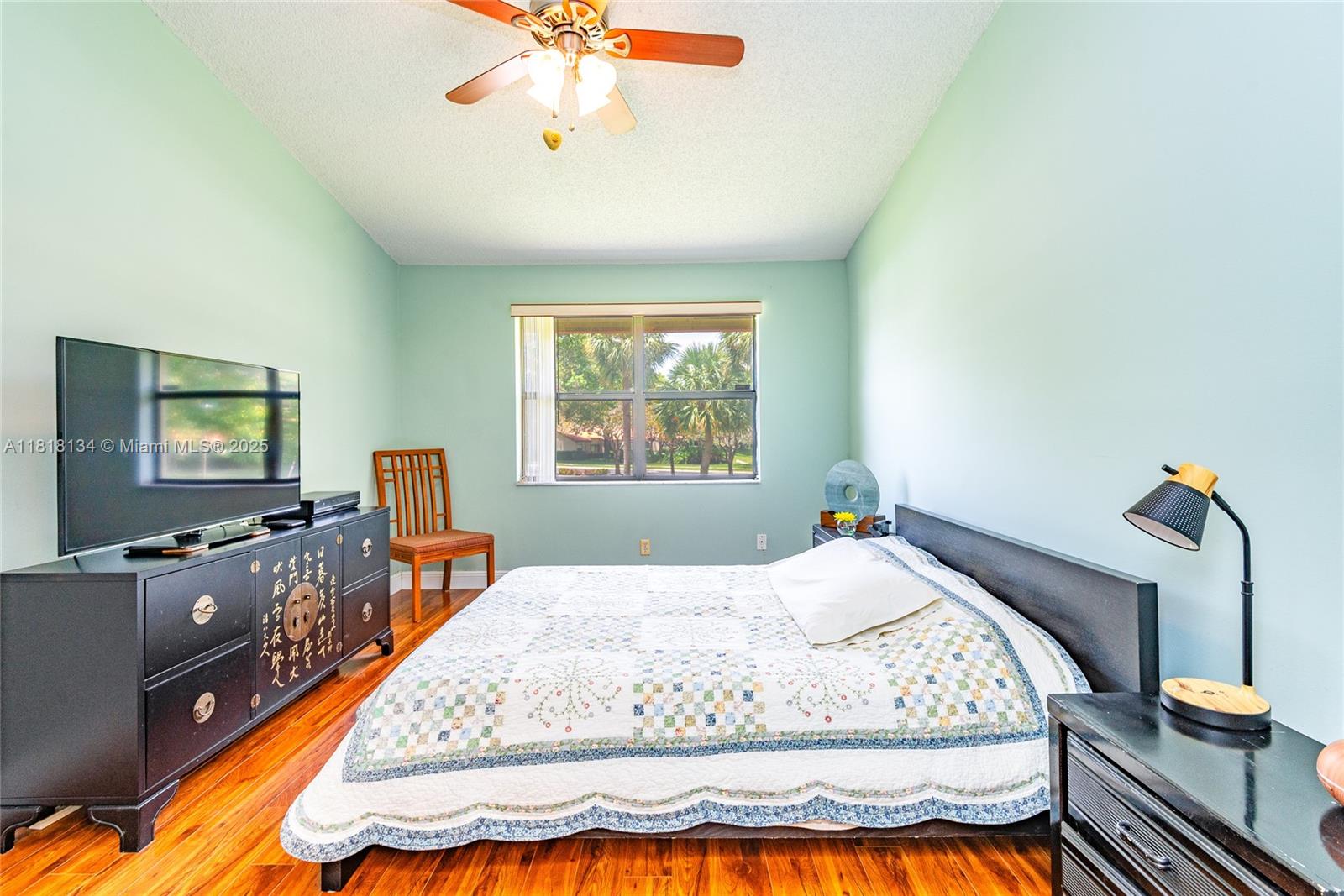 DIPLOMAT SQUARE CONDO - Residential